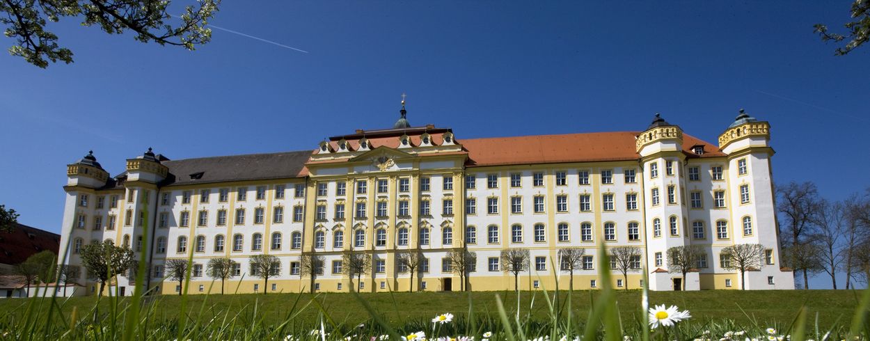 Monastère d'Ochsenhausen, Vue extérieure