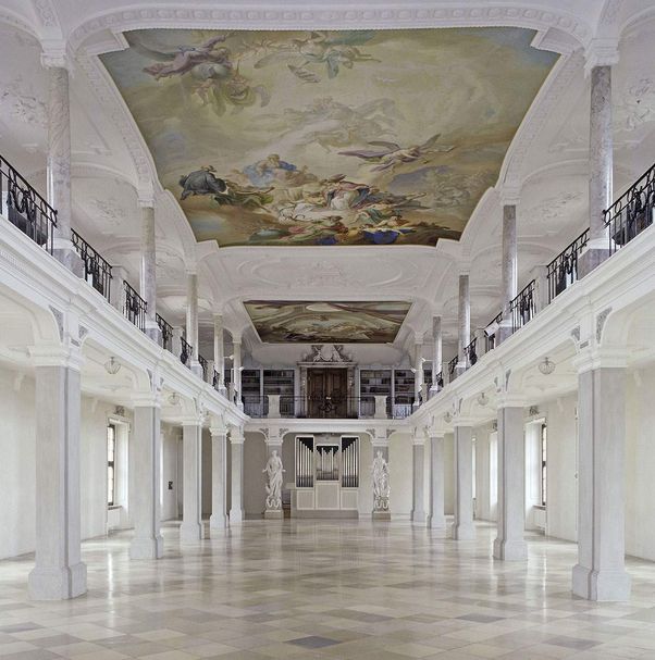 Monastère d'Ochsenhausen, la salle de la bibliothèque