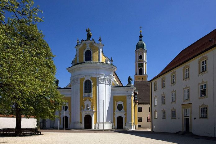 Ochsenhausen monastery, exterior view of the monastery church
