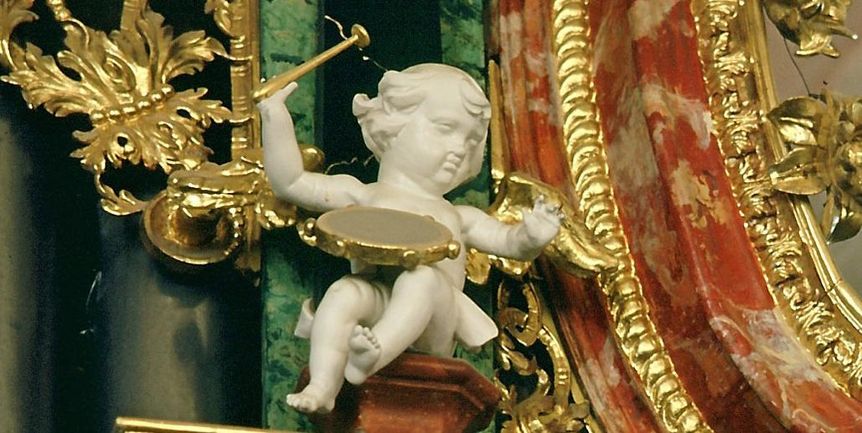 Musizierender Putto an der Gabler-Orgel in der Klosterkirche von Kloster Ochsenhausen